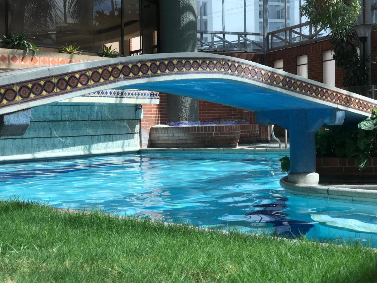 Casa Morales Hotel Internacional Y Centro De Convenciones Ibagué Zewnętrze zdjęcie The swimming pool