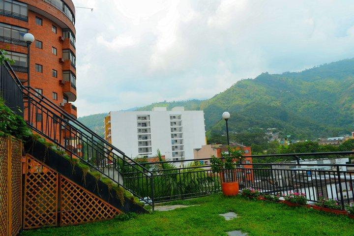 Casa Morales Hotel Internacional Y Centro De Convenciones Ibagué Zewnętrze zdjęcie View of the city of Medellín from the Sabaneta Park.