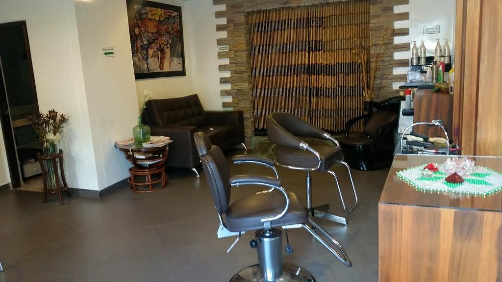 Casa Morales Hotel Internacional Y Centro De Convenciones Ibagué Zewnętrze zdjęcie A hair salon in Germany
