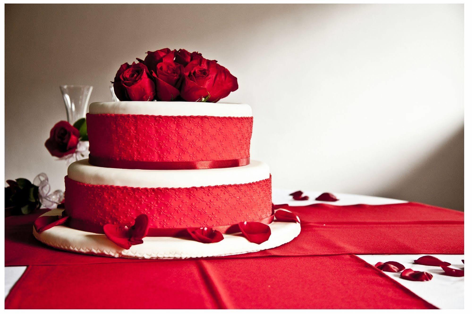 Casa Morales Hotel Internacional Y Centro De Convenciones Ibagué Zewnętrze zdjęcie A wedding cake